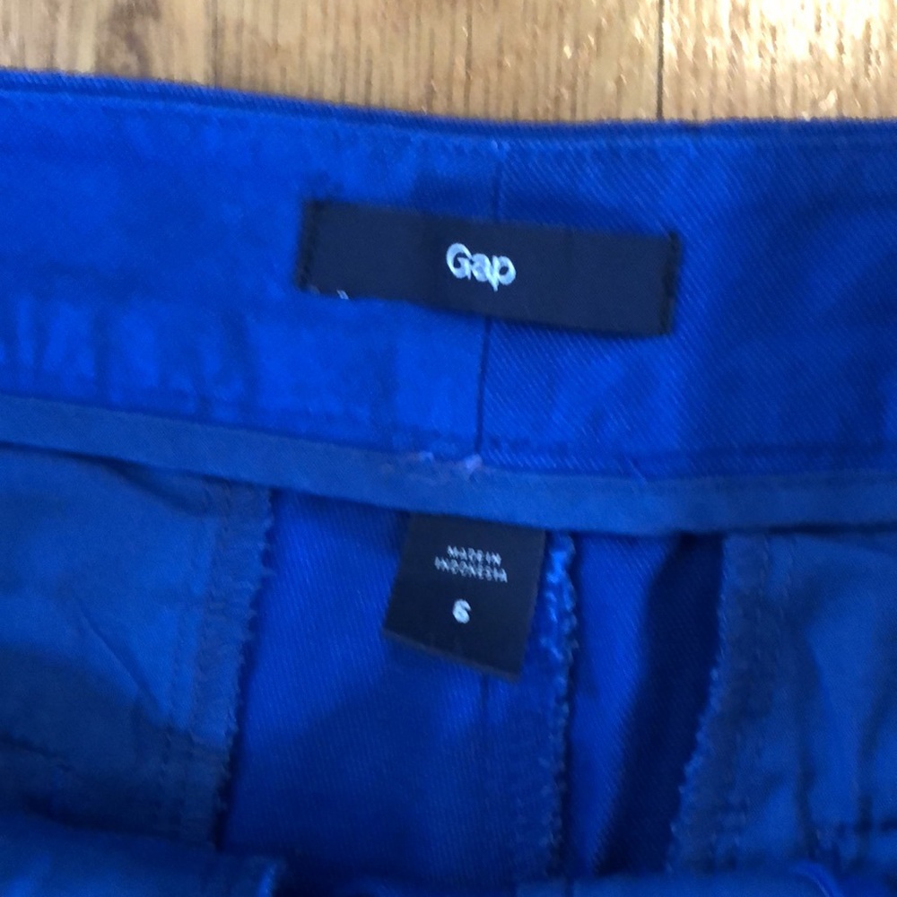 Royal blue Gap shorts - Picture 3 of 3